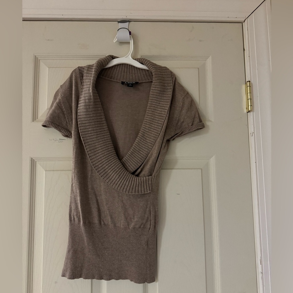 short-sleeved sweater